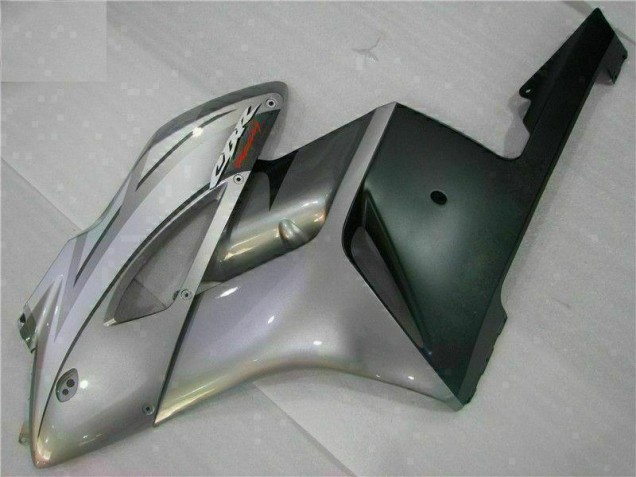 Carenagem Moto CBR 1000RR 04-05 - Prata Carenagem Moto CBR 1000RR 04-05 - Prata