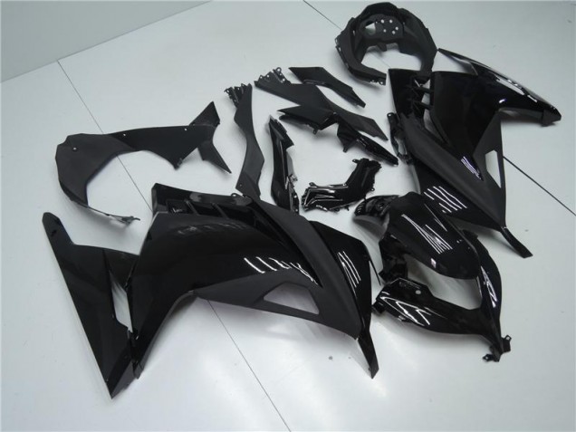 Carenagem Moto EX300 13-16 - Brilhante Preto Fosco Carenagem Moto EX300 13-16 - Brilhante Preto Fosco