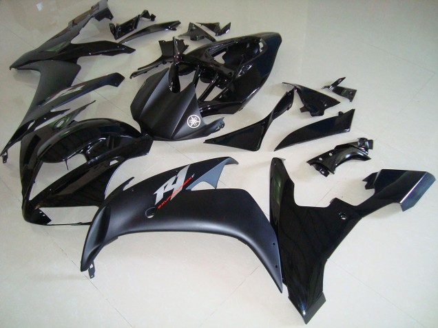 Carenagem Moto R1 04-06 - Preto Brilhante Carenagem Moto R1 04-06 - Preto Brilhante