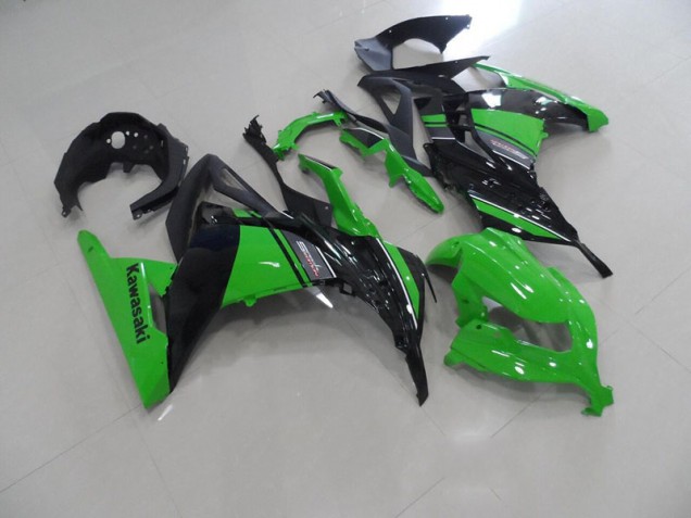 Carroçaria Moto ZX 300R 13-16 - Preto Verde Carroçaria Moto ZX 300R 13-16 - Preto Verde